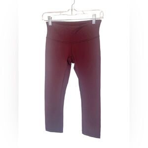 Lululemon 21" Cropped Burgundy Capri Leggings Wunder Under Material